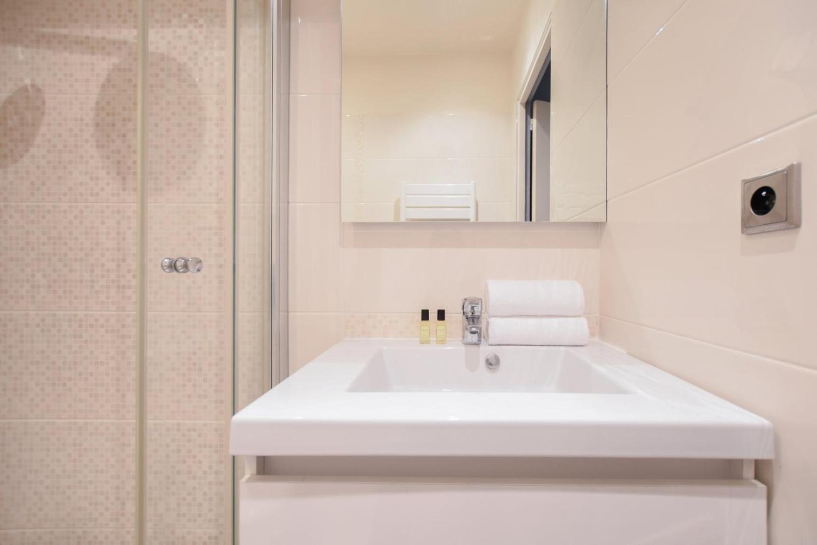 Guestready - Fantastic Apt In Epinettes For 4! Paris Ngoại thất bức ảnh